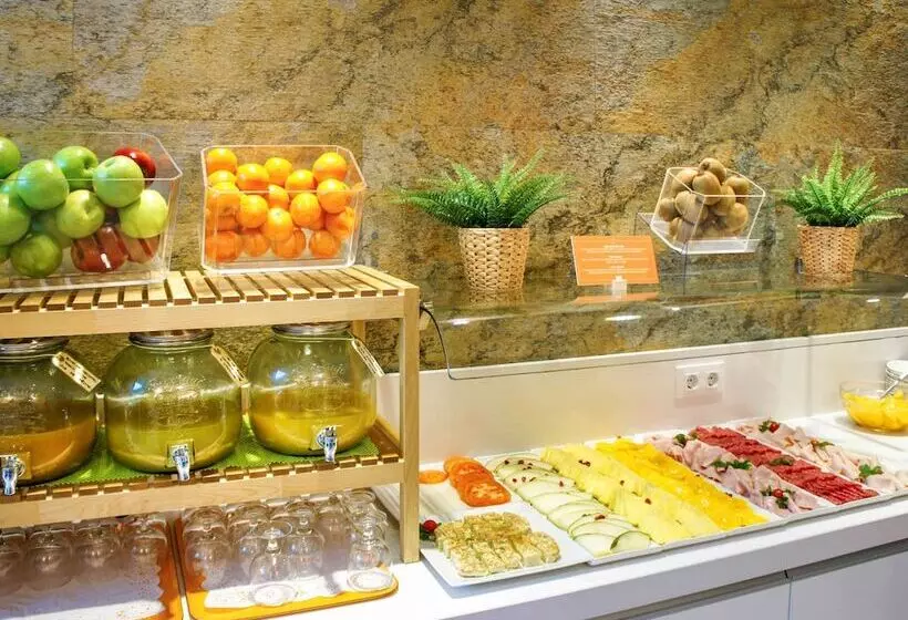 Fotos del hotel Ibis Styles Madrid Prado:  93