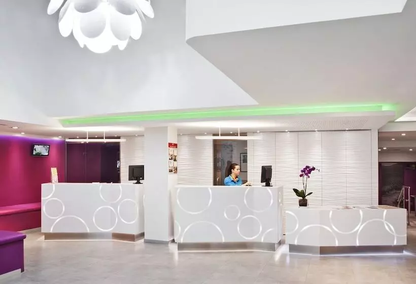 Fotos del hotel Ibis Styles Madrid Prado:  3