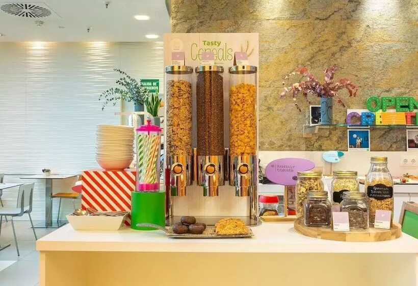 Fotos del hotel Ibis Styles Madrid Prado:  16