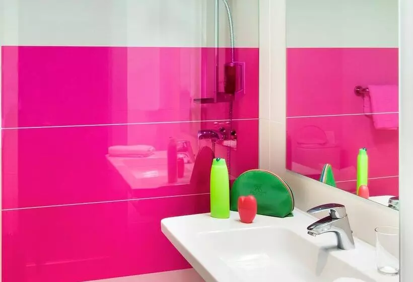 Fotos del hotel Ibis Styles Madrid Prado:  10