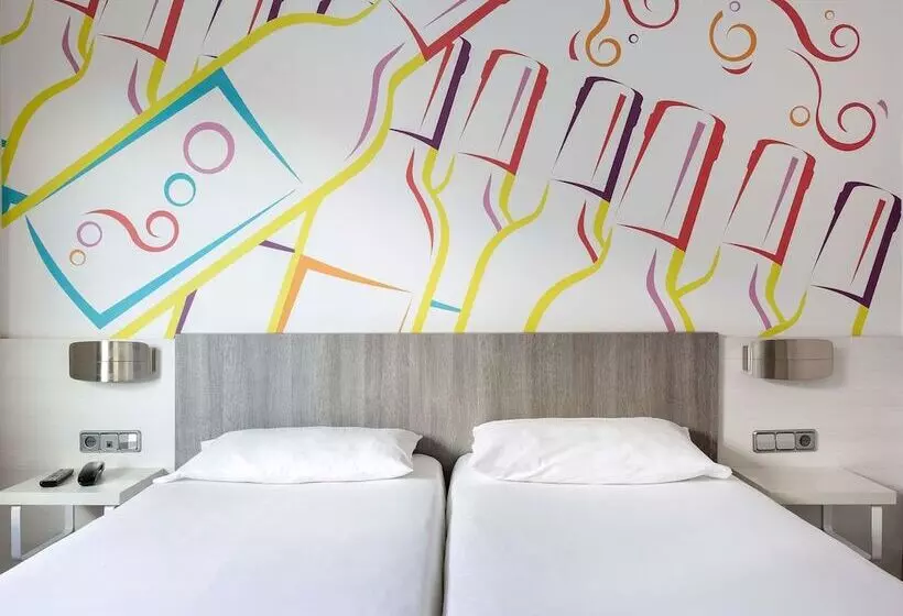Fotos del hotel Ibis Styles Madrid Prado:  20