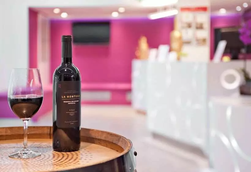 Fotos del hotel Ibis Styles Madrid Prado:  25