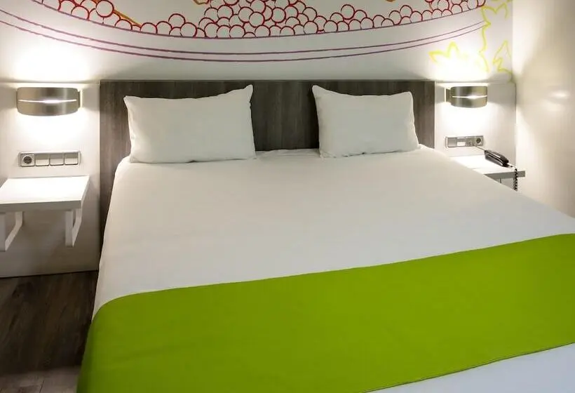 Fotos del hotel Ibis Styles Madrid Prado:  31