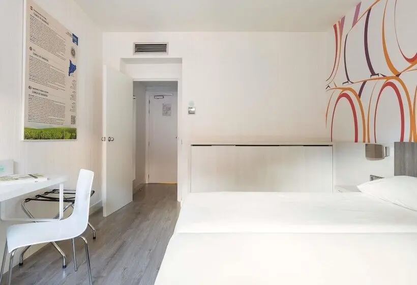 Fotos del hotel Ibis Styles Madrid Prado:  100