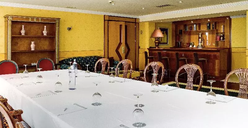 Fotos del hotel Oca Puerta Del Camino:  25