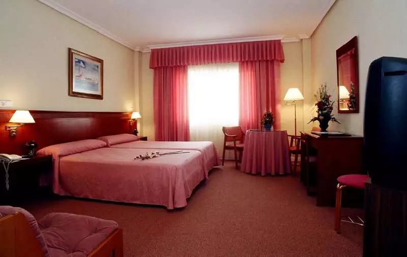 Fotos del hotel Sercotel Carlos Iii:  10