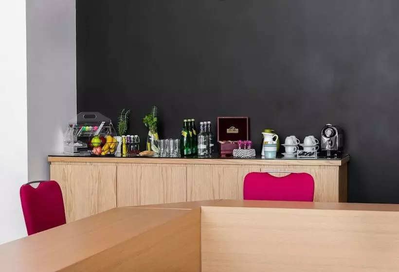 Fotos del hotel Park Inn By Radisson Jeddah Madinah Road:  6