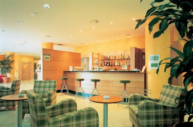 Fotos del hotel City Express Santander Parayas:  11