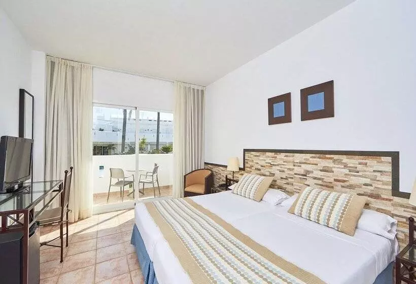 Fotos del hotel FERGUS Conil Park:  24