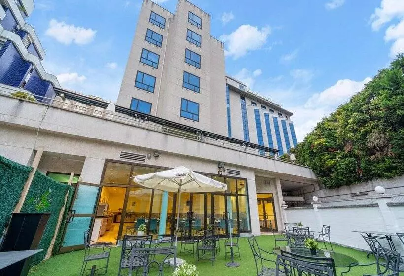 Tryp Gijón Rey Pelayo