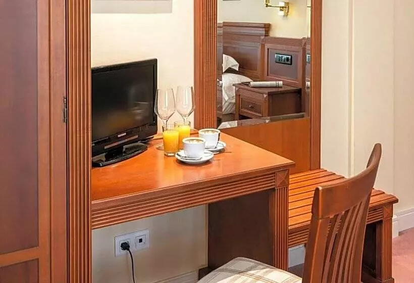 Fotos del hotel Urban Loiu  By Eurotels:  3