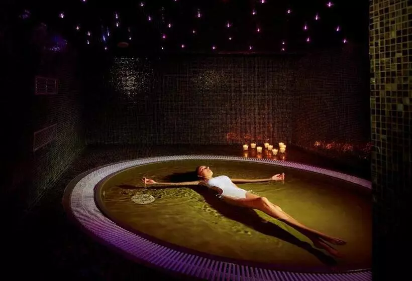 Fotos del hotel Alcazar  & Spa:  13