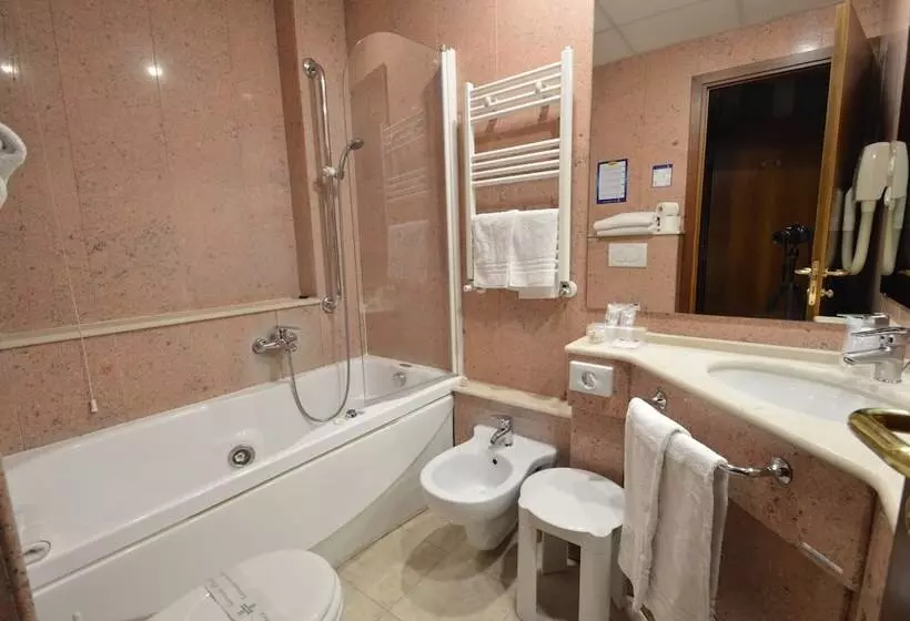 Fotos del hotel Montecarlo:  6