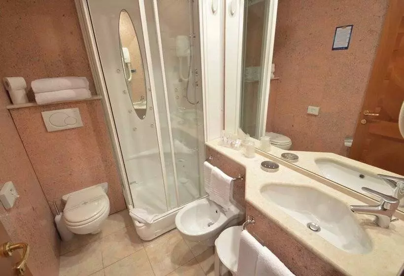 Fotos del hotel Montecarlo:  14