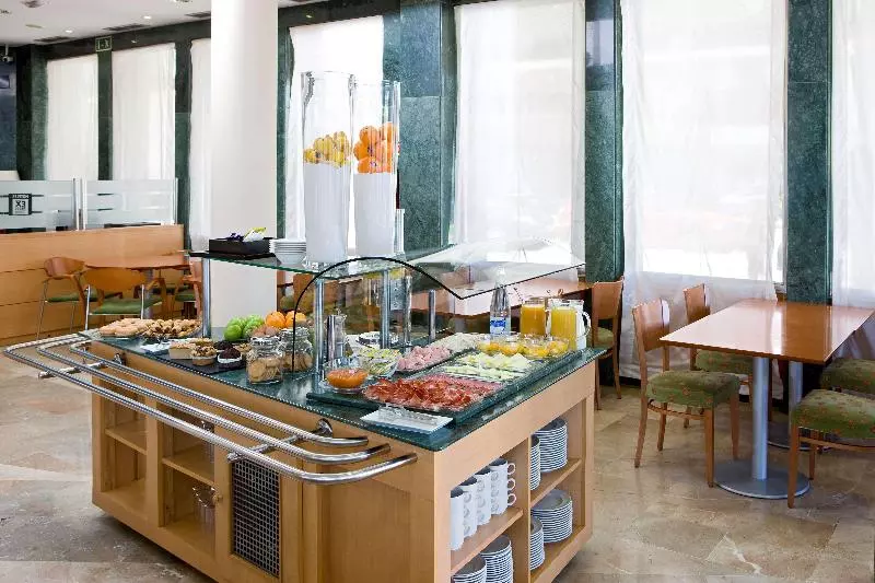 Fotos del hotel Logroño Parque:  8