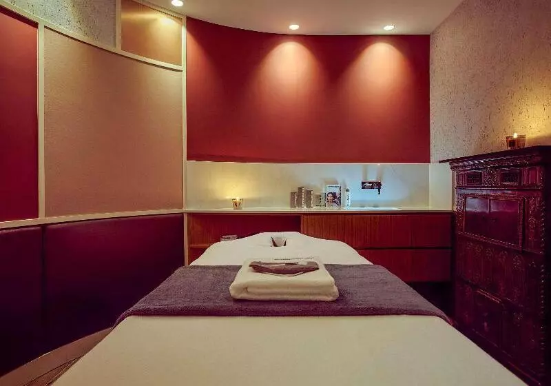 Mercure Paris Opera Garnier Hôtel & Spa