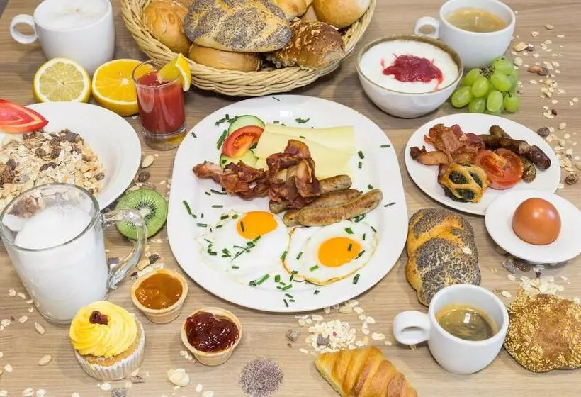 Fotos del hotel Park Inn By Radisson Dresden:  3