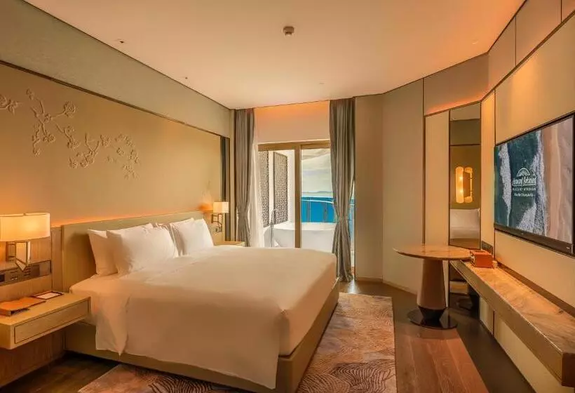 Howard Johnson Plaza By Wyndham Blue Bay Sihanoukville