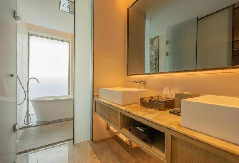 Fotos del hotel Howard Johnson Plaza By Wyndham Blue Bay Sihanoukville:  25