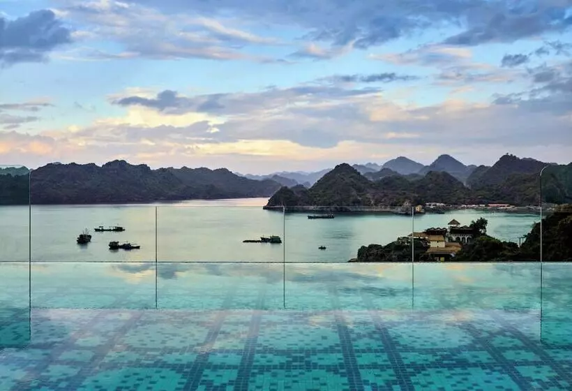 Fotos del hotel Hôtel Perle D Orient Cat Ba  Mgallery:  25