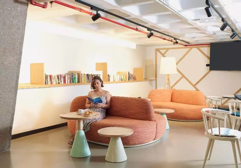 Fotos del hotel Novotel Sevilla:  3