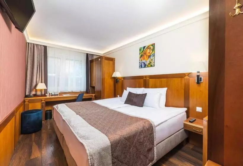 Fotos del hotel Exe Carlton Budapest:  4