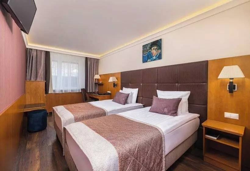 Fotos del hotel Exe Carlton Budapest:  19