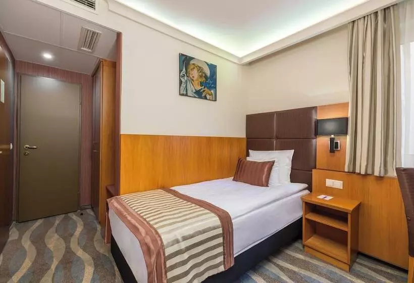 Fotos del hotel Exe Carlton Budapest:  17