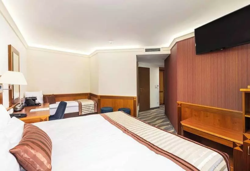 Fotos del hotel Exe Carlton Budapest:  23