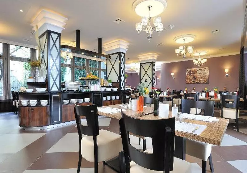 Fotos del hotel Exe Carlton Budapest:  5