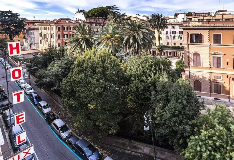 Fotos del hotel Raeli Hotel Lux:  4