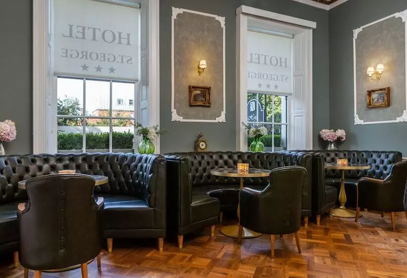 Fotos del hotel St George By Nina:  6