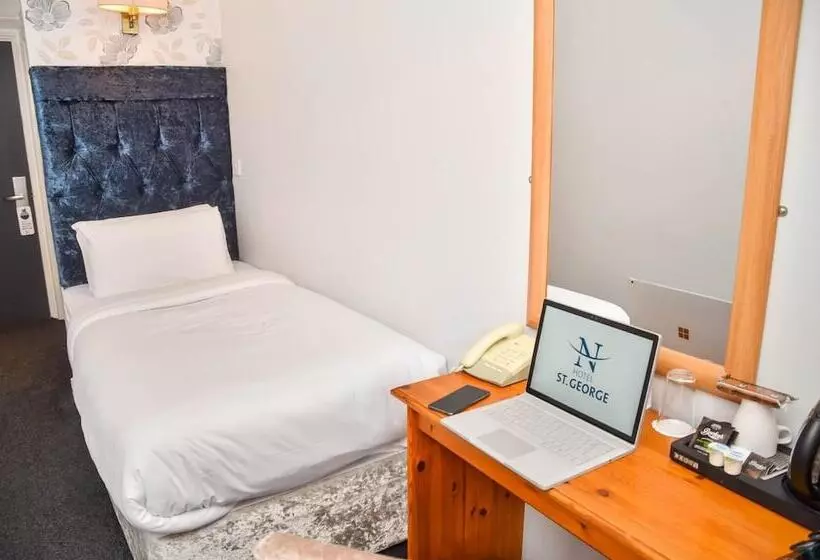 Fotos del hotel St George By Nina:  12