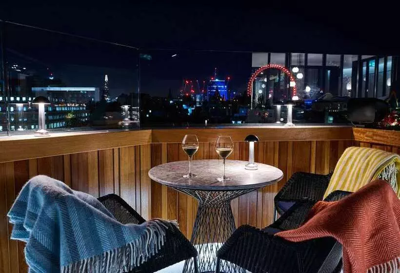 Fotos del hotel The Trafalgar St. James, London Curio Collection By Hilton:  12