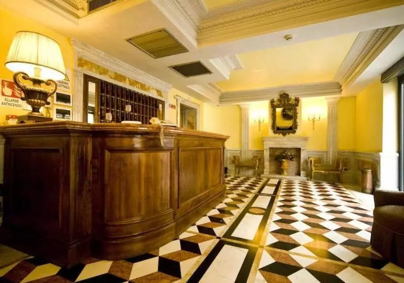 Fotos del hotel Donatello:  7