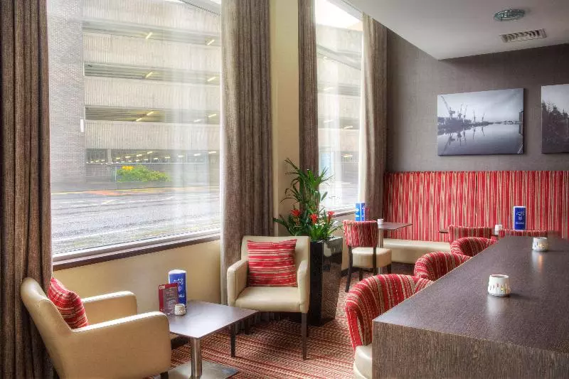 Fotos del hotel Holiday Inn Express  Glasgow  City Ctr Theatreland, An Ihg:  9