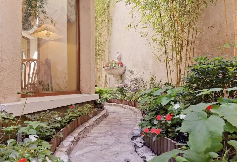 Fotos del hotel Hôtel Beaubourg:  12