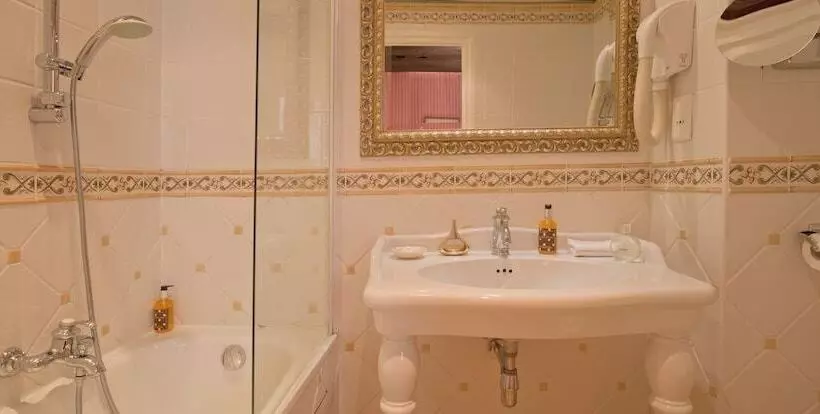 Fotos del hotel Hôtel Beaubourg:  4