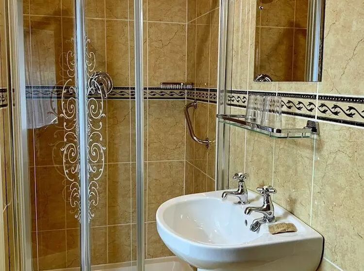 Fotos del hotel Kingfisher Lodge:  9