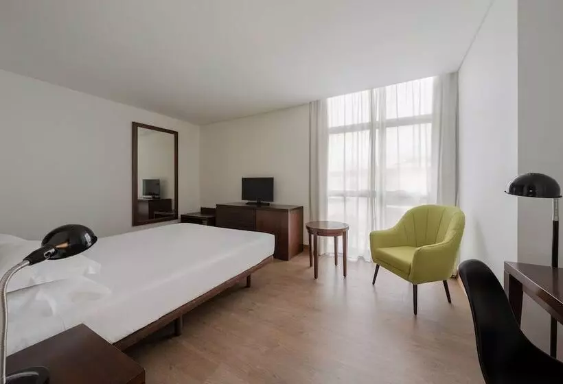 Fotos del hotel Neat Hotel Avenida:  2