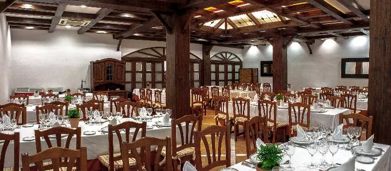 Fotos del hotel Albenzaire  Asador:  7