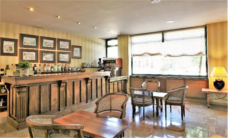 Fotos del hotel Puente Romano De Salamanca:  16