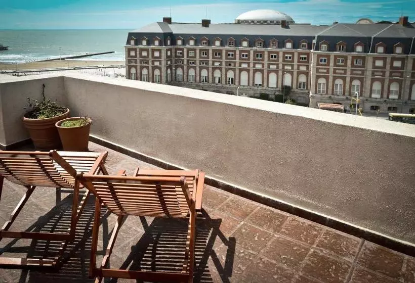 Fotos del hotel Riviera:  2