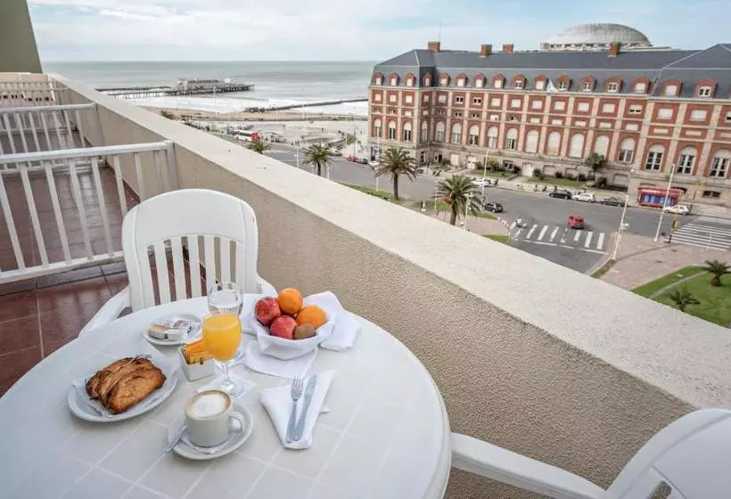 Fotos del hotel Riviera:  6