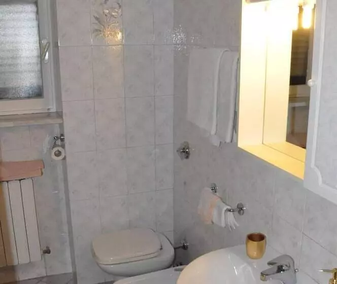 Fotos del hotel Vittoriano:  20