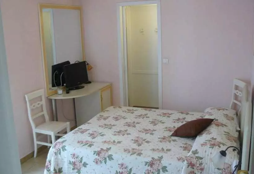 Fotos del hotel Vittoriano:  11