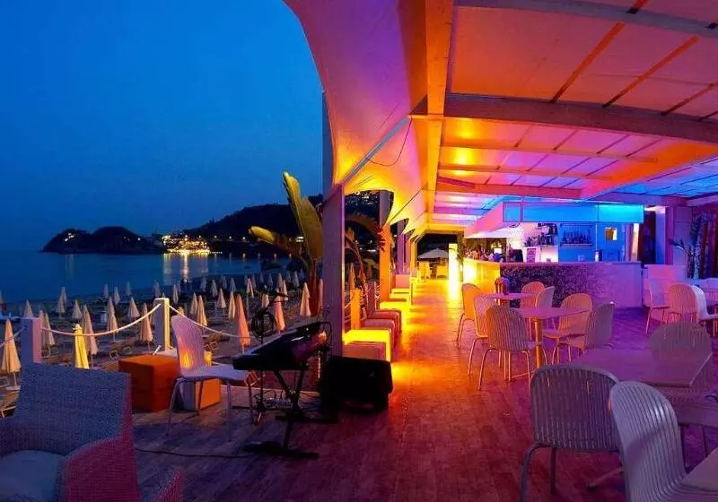 Fotos del hotel Caparena:  54