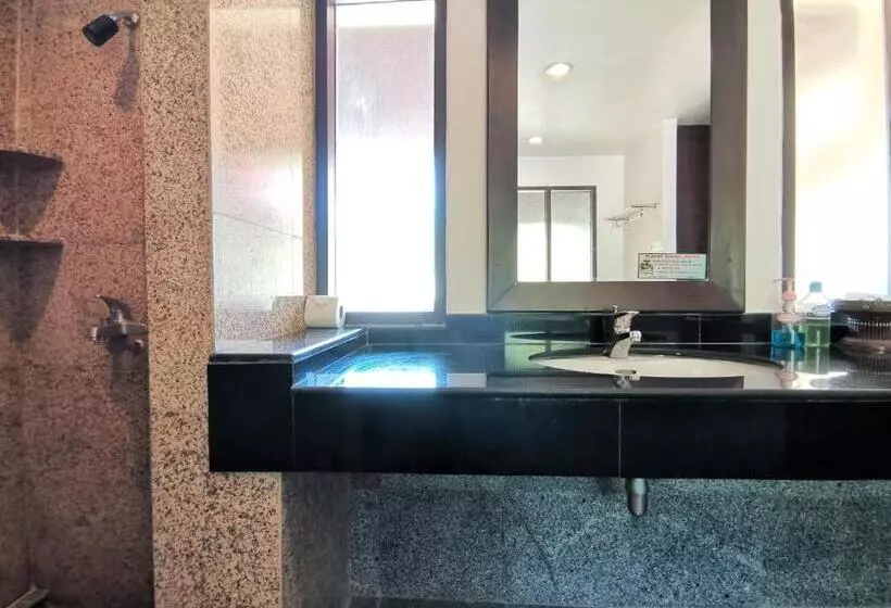 Fotos del hotel Holiday Villa:  18