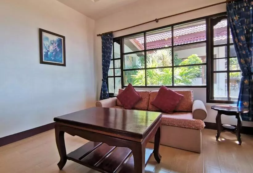 Fotos del hotel Holiday Villa:  22