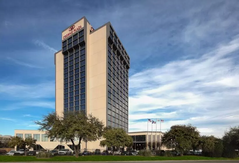 Crowne Plaza Dallas Market Center, An Ihg